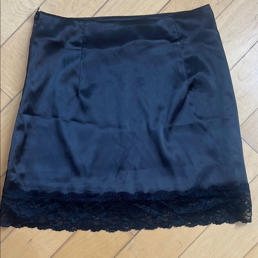 Elegant Black Lace Trim Skirt